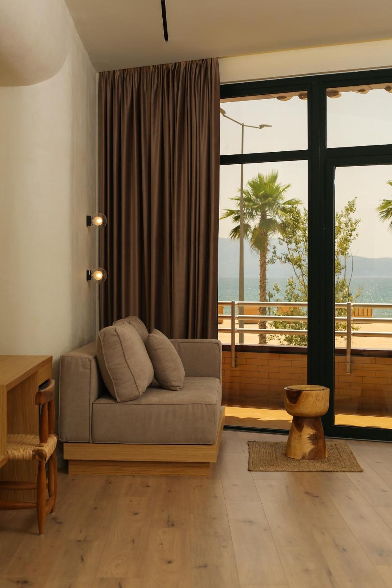 Hotel Brooklyn Vlore Ngoại thất bức ảnh