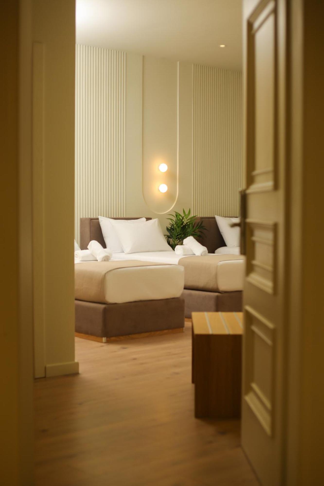 Hotel Brooklyn Vlore Ngoại thất bức ảnh