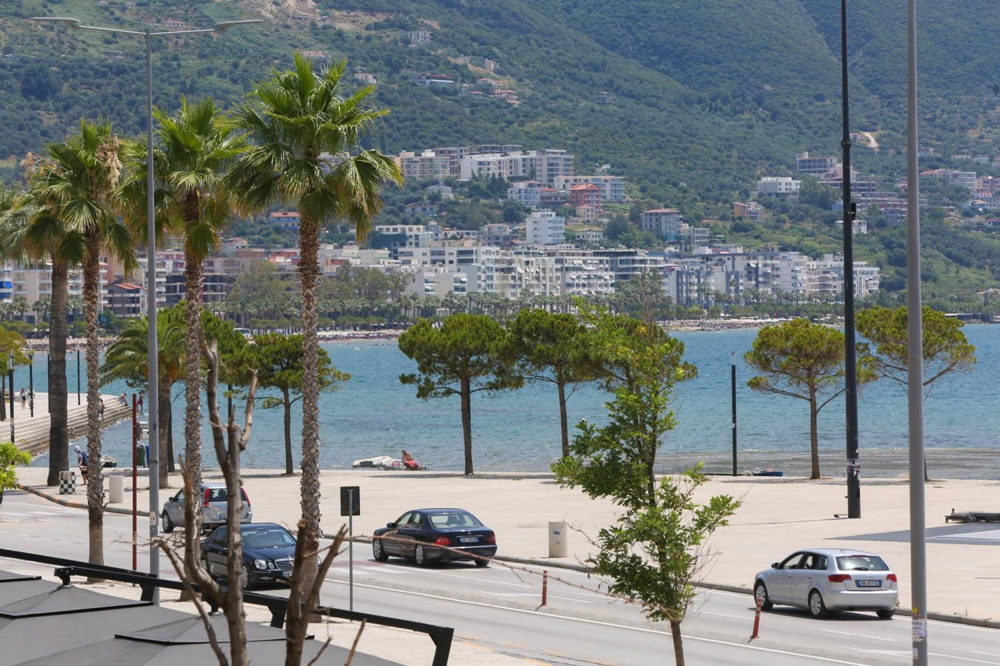 Hotel Brooklyn Vlore Ngoại thất bức ảnh