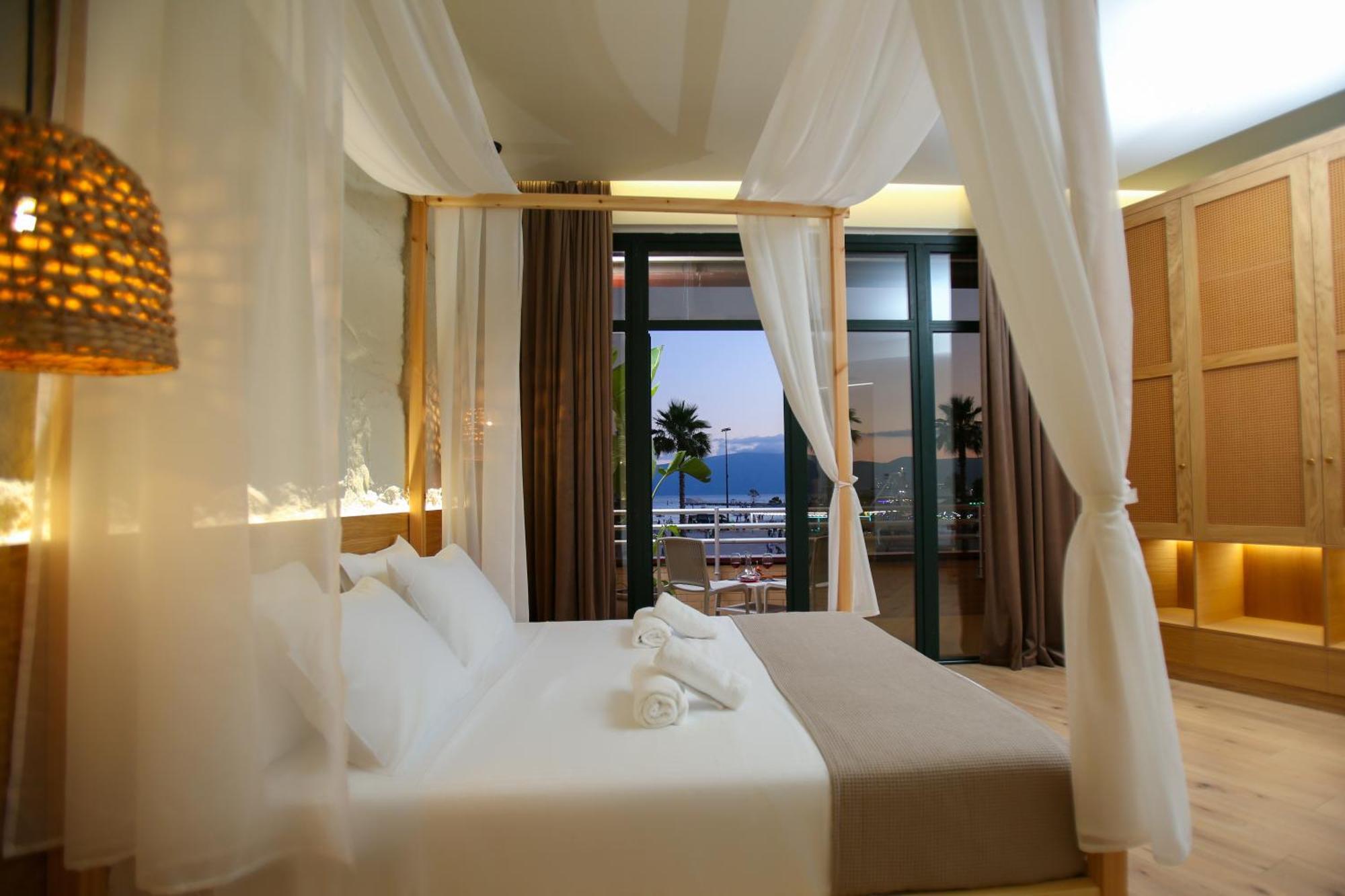 Hotel Brooklyn Vlore Ngoại thất bức ảnh