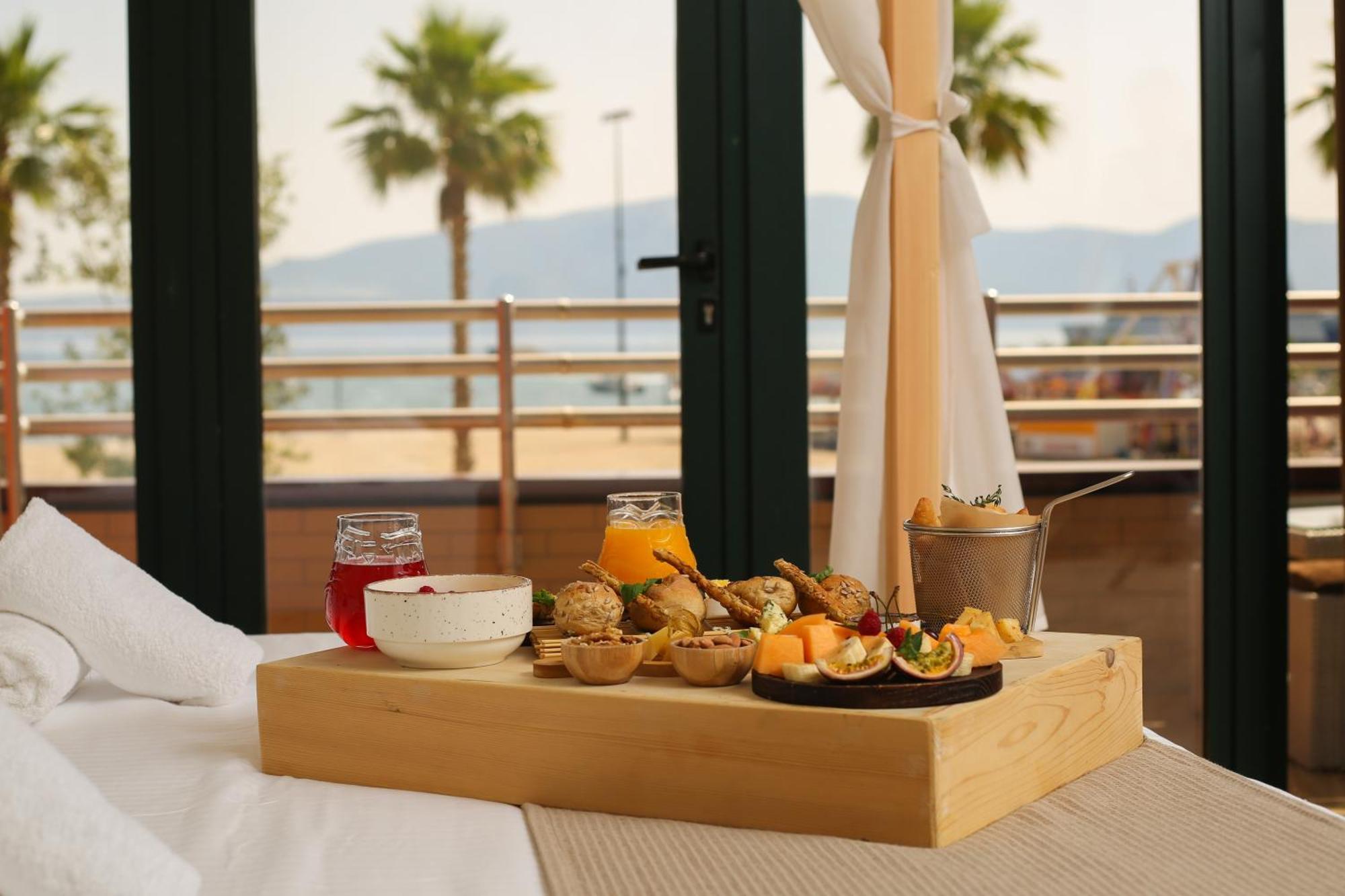 Hotel Brooklyn Vlore Ngoại thất bức ảnh