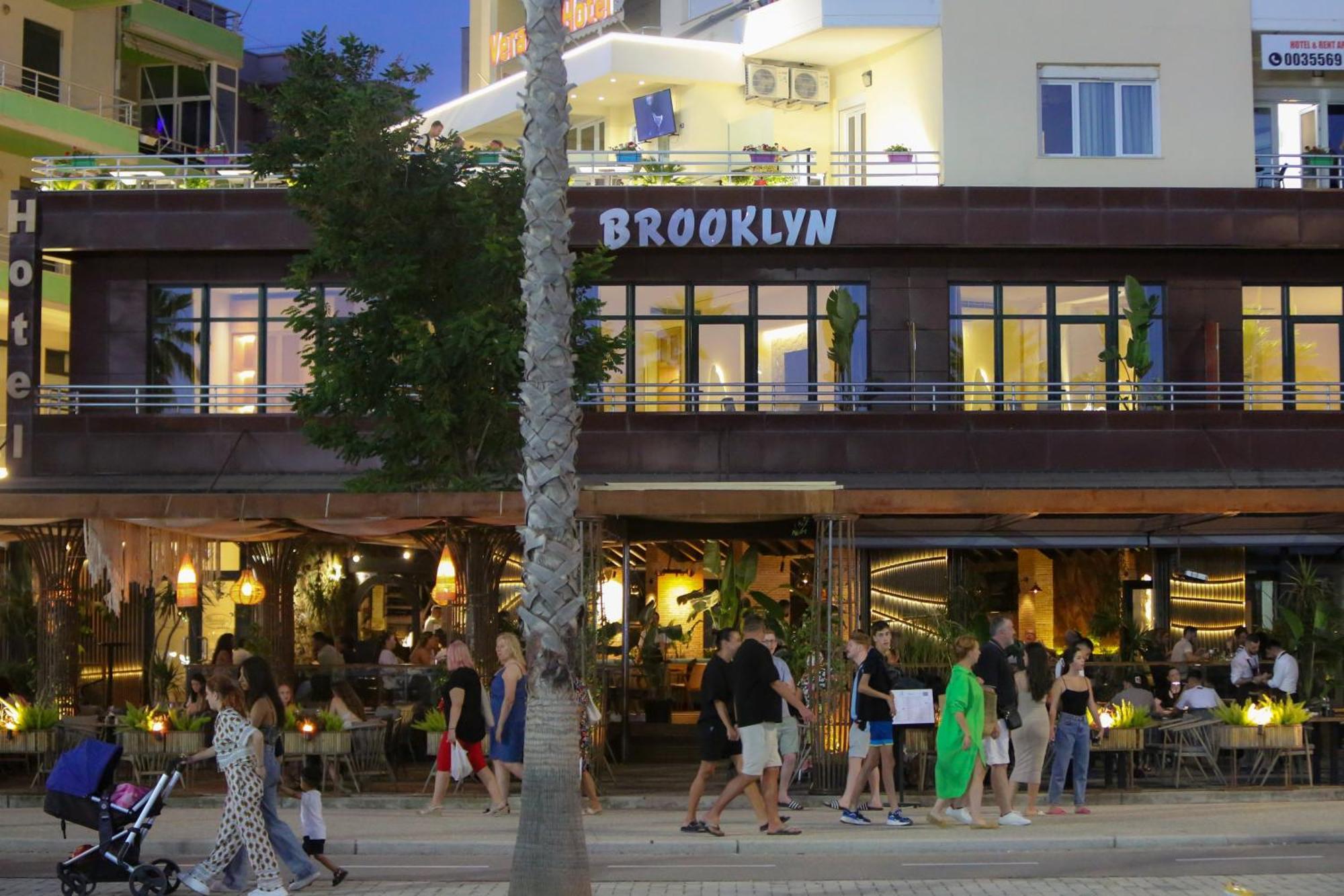 Hotel Brooklyn Vlore Ngoại thất bức ảnh